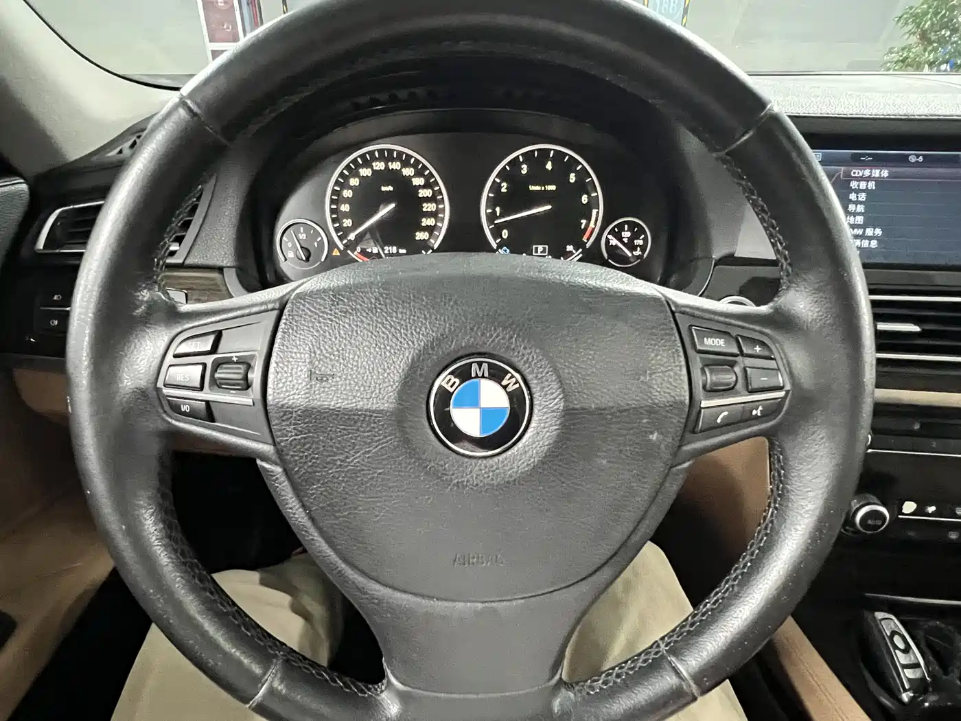 BMW 7 Series 2011 740Li Steinway Limited Edition фото 10