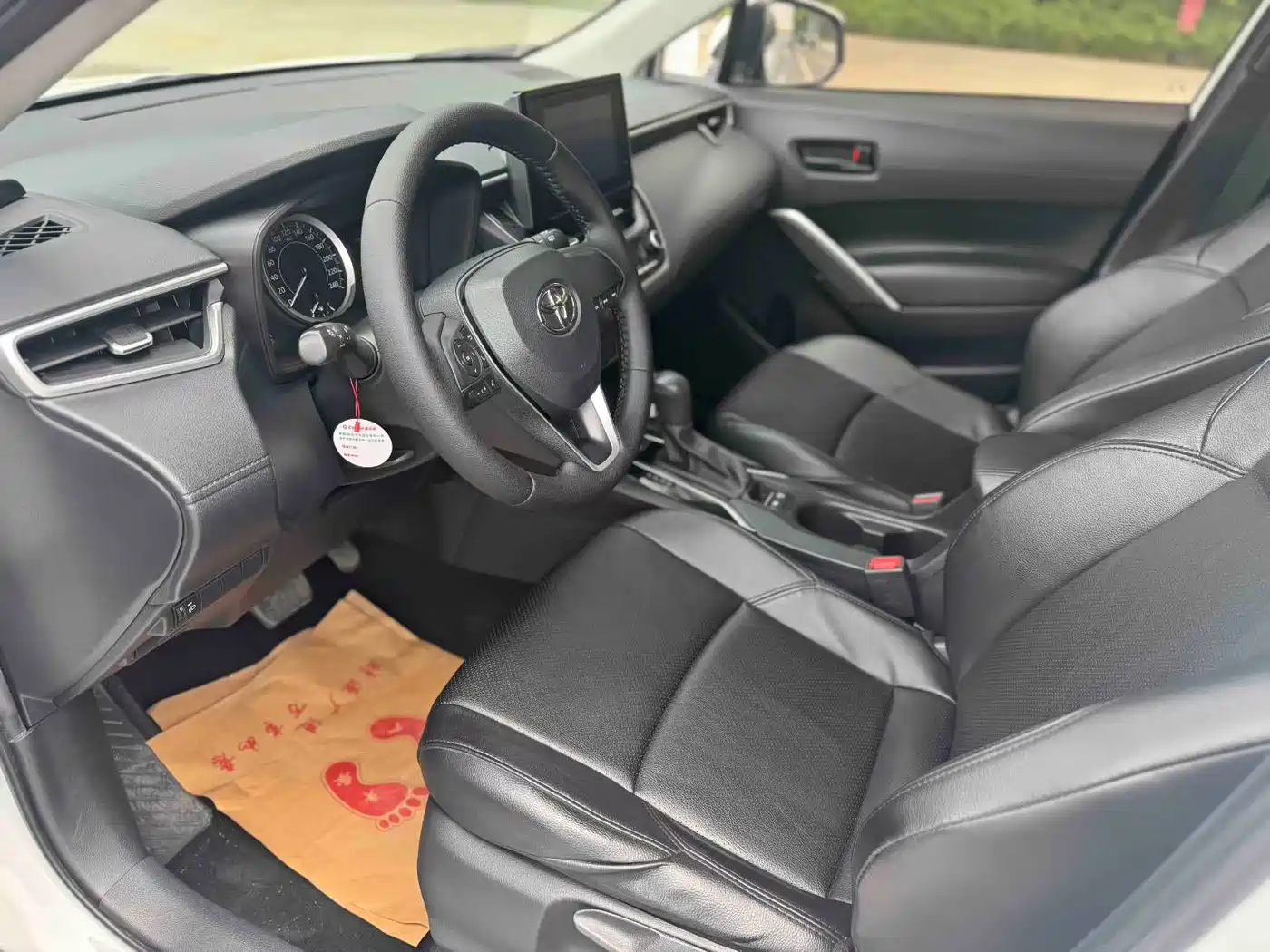 Toyota Frontlander 2022 2.0L CVT Elite фото 4