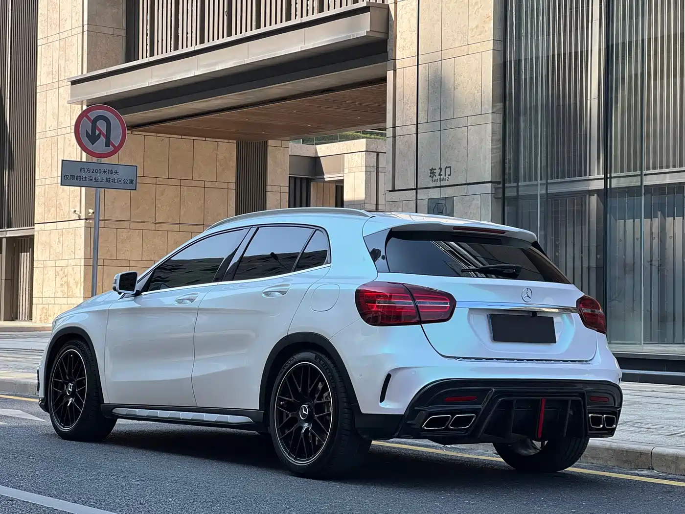 Mercedes-Benz GLA AMG 2016 AMG GLA 45 4MATIC фото 22