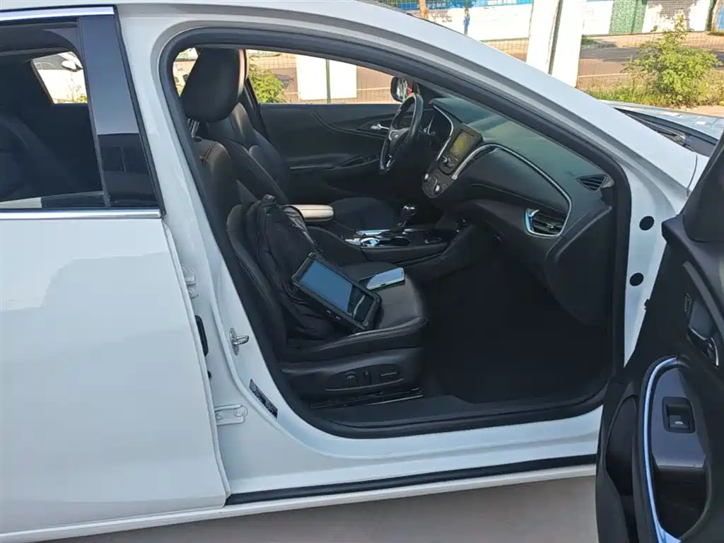 Chevrolet Malibu XL 2018 530T Auto RuiChi Edition фото 25