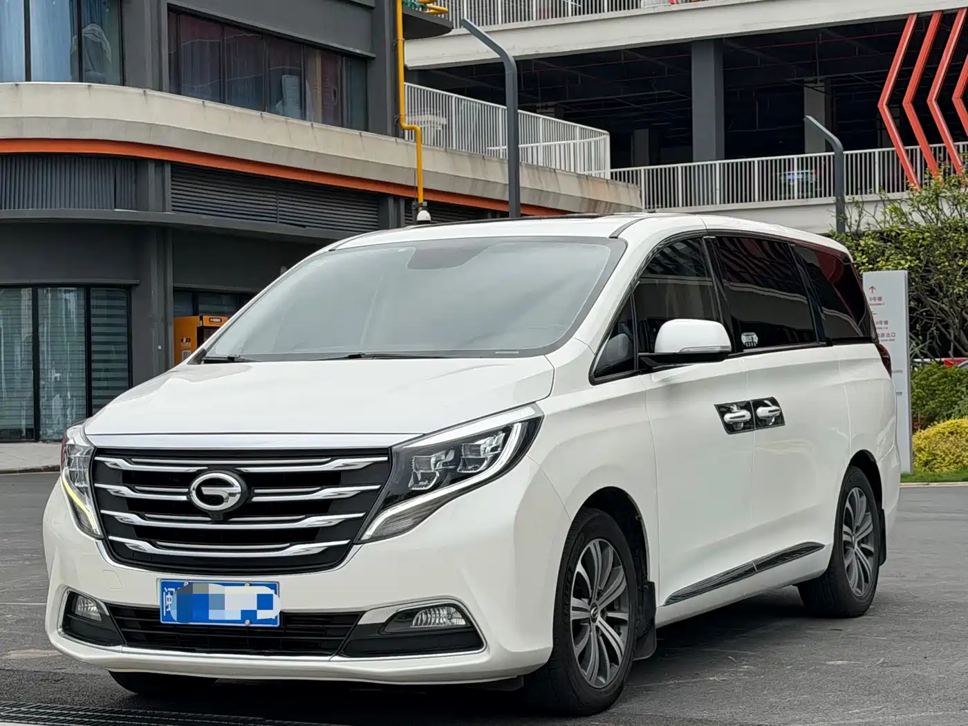 GAC Trumpchi Trumpchi M8 2018 320T Premium Edition