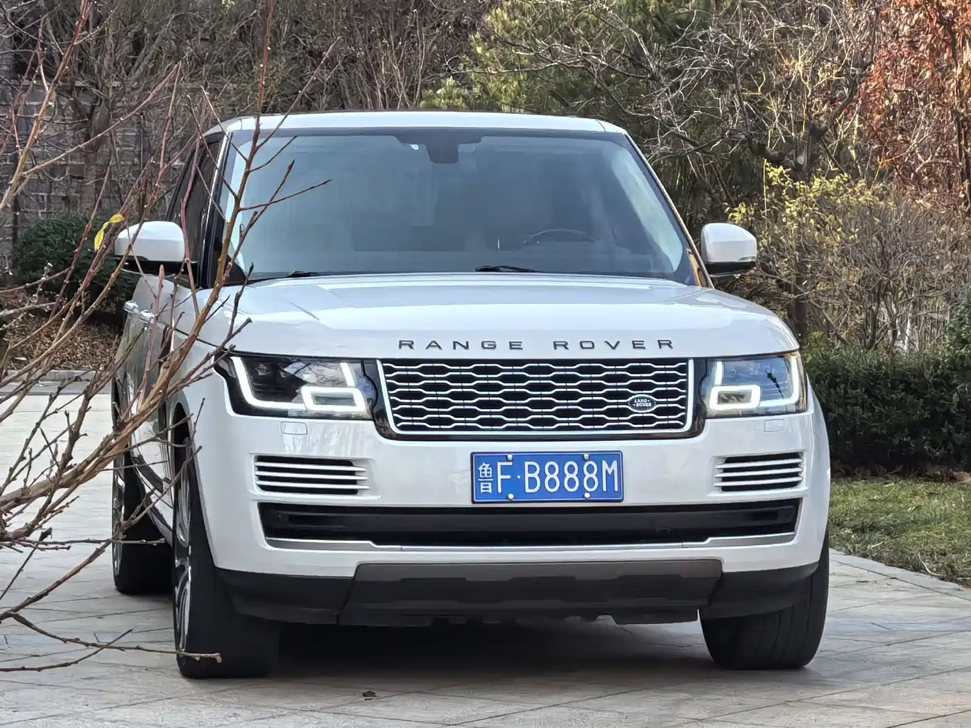 Land Rover Range Rover 2017 3.0 SC V6 Golden Age Edition фото 3