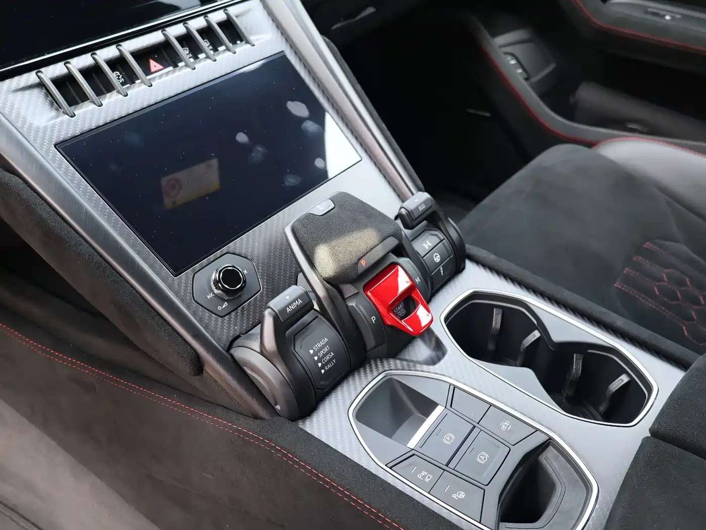 Lamborghini Urus 2022 4.0T V8 Performante фото 7