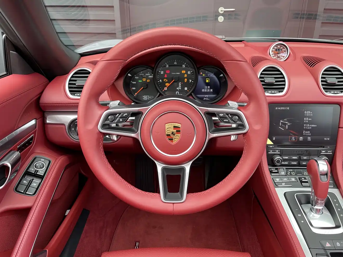 Porsche 718 фото 17