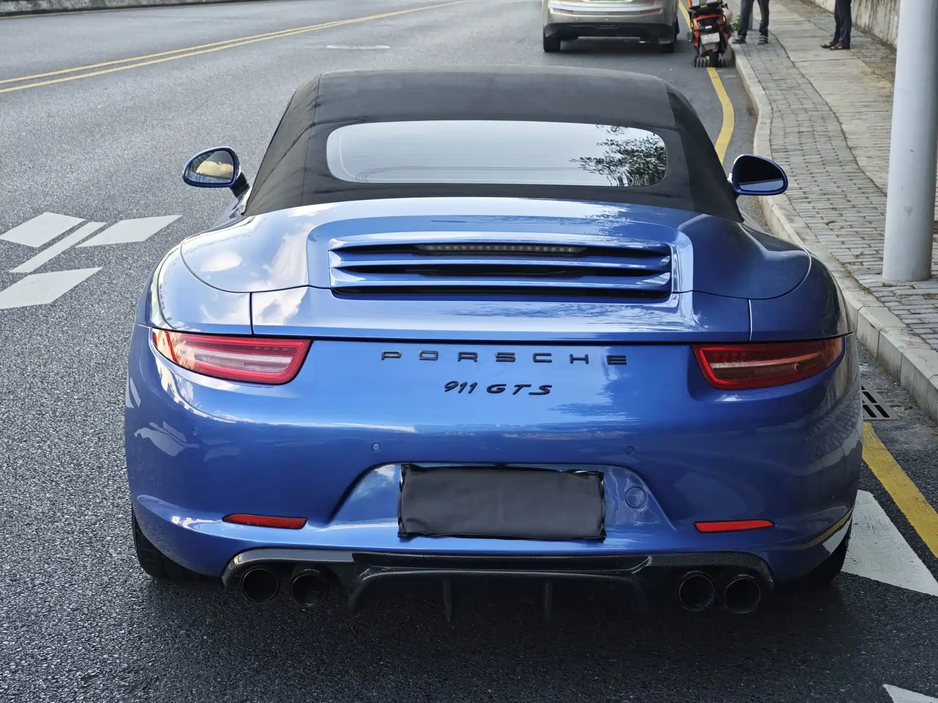 Photo 7 - Porsche 911
