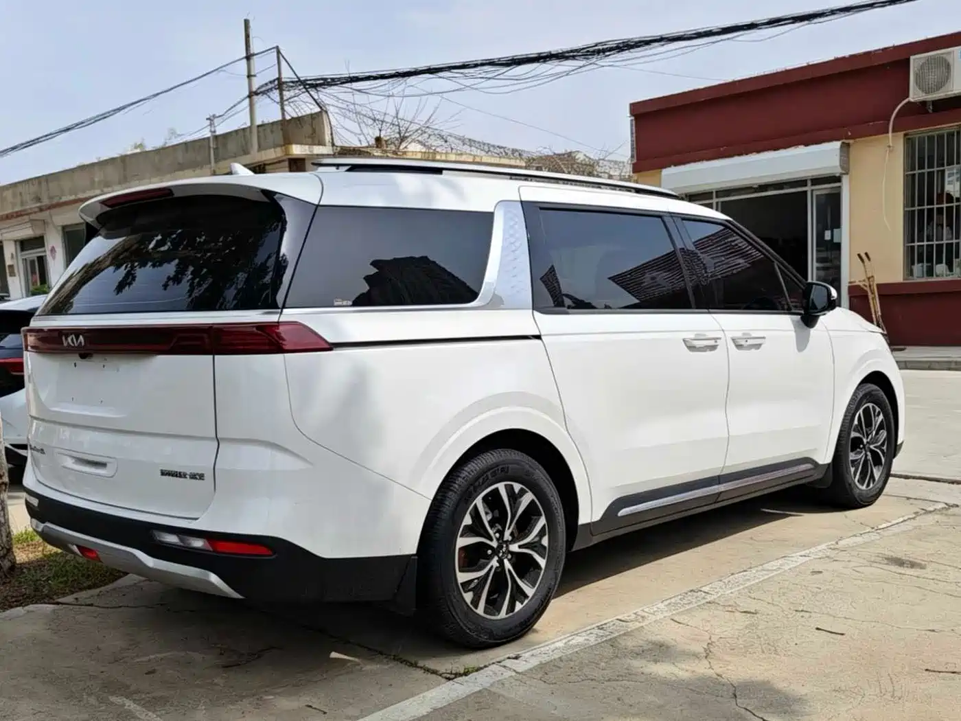 Kia Carnival 2021 2.0T Luxury Edition фото 4