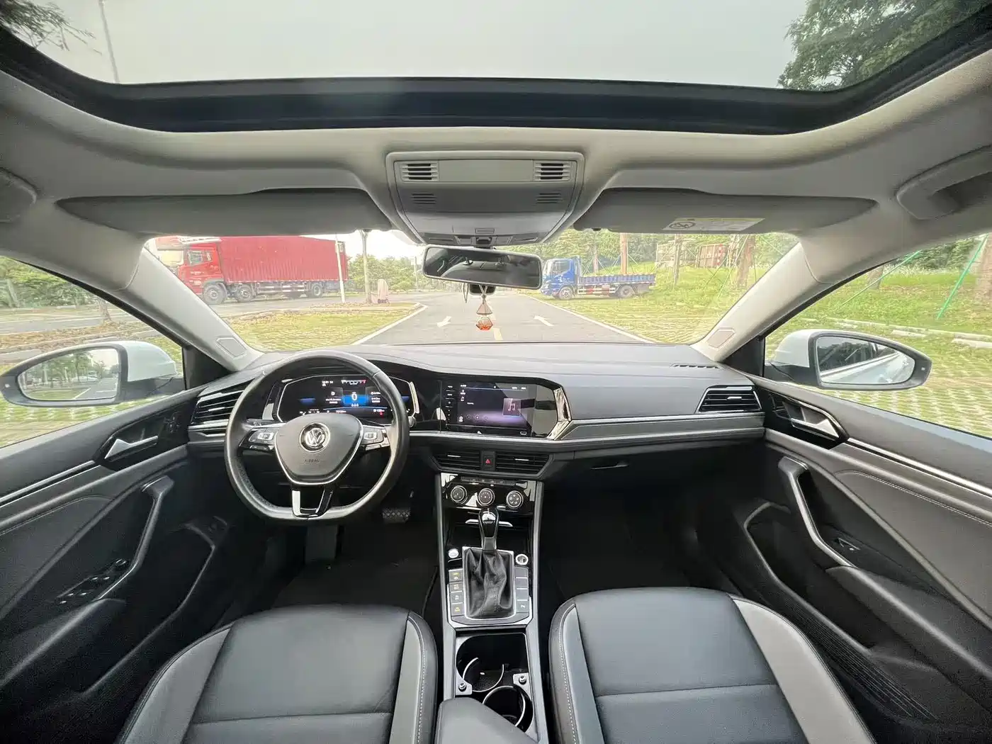 Volkswagen Sagitar 2021 200TSI DSG Comfort Smart Edition фото 18