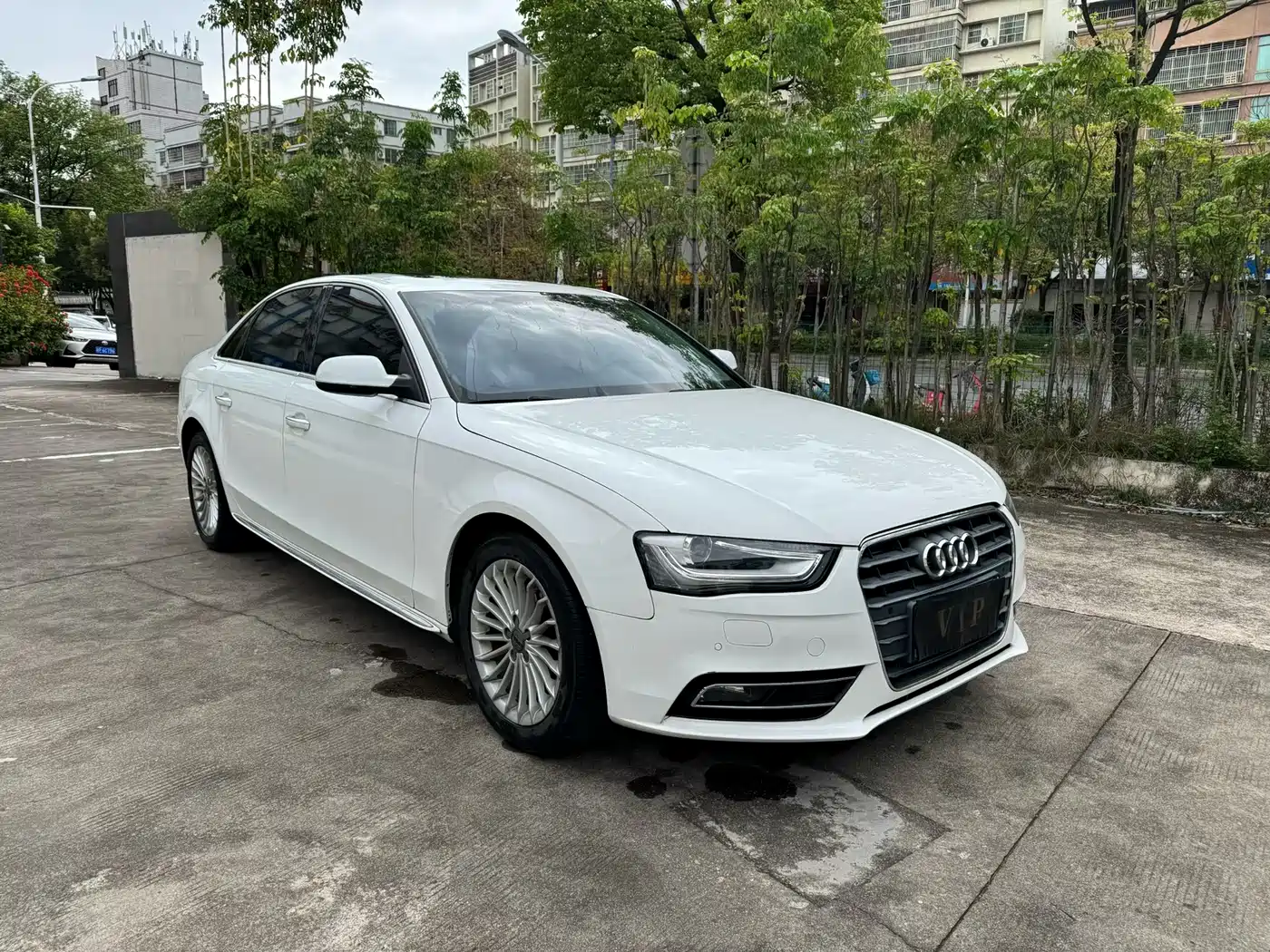 Audi A4L 2016 35 TFSI Collector's Edition Automatic Standard фото 3