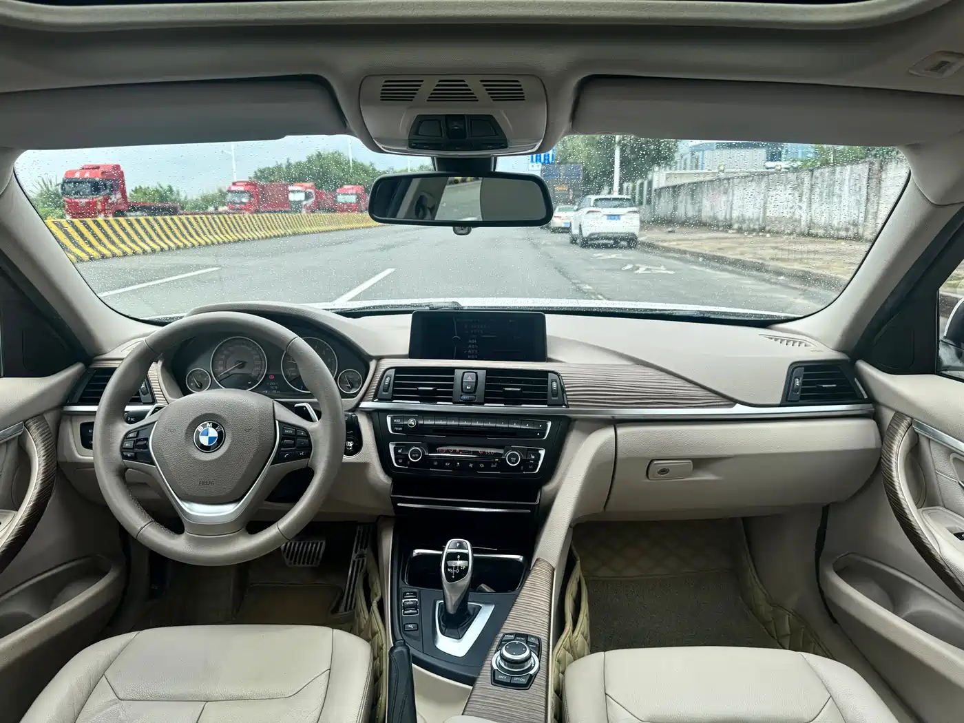 BMW 3 Series 2013 320Li Style Design Package фото 5