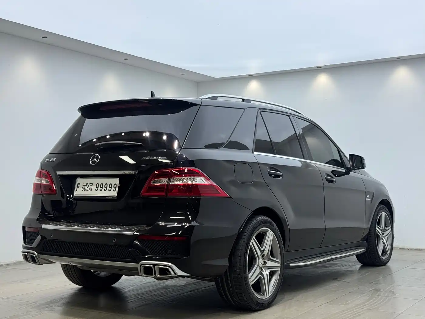 Mercedes-Benz M-Class AMG 2012 AMG ML 63 фото 10