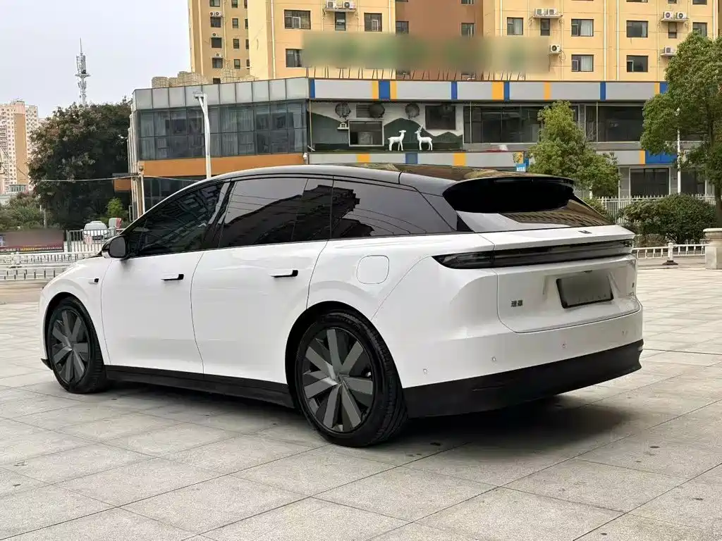2026 Li Auto i6