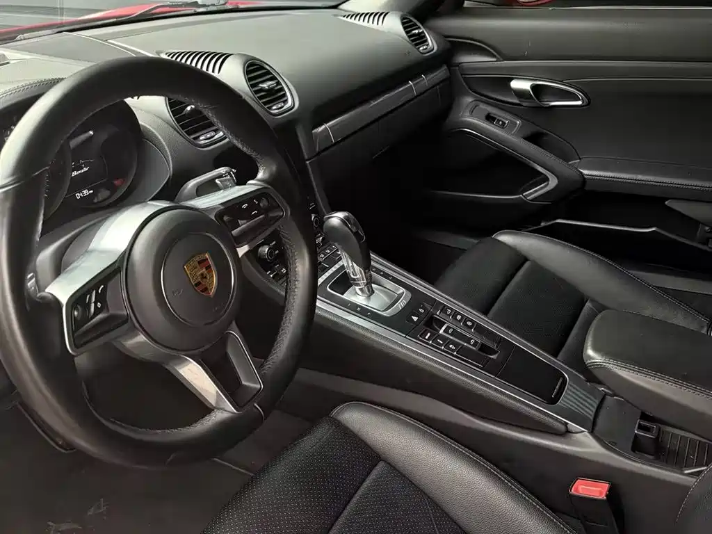 Porsche 718 2018 Boxster 2.0T фото 12