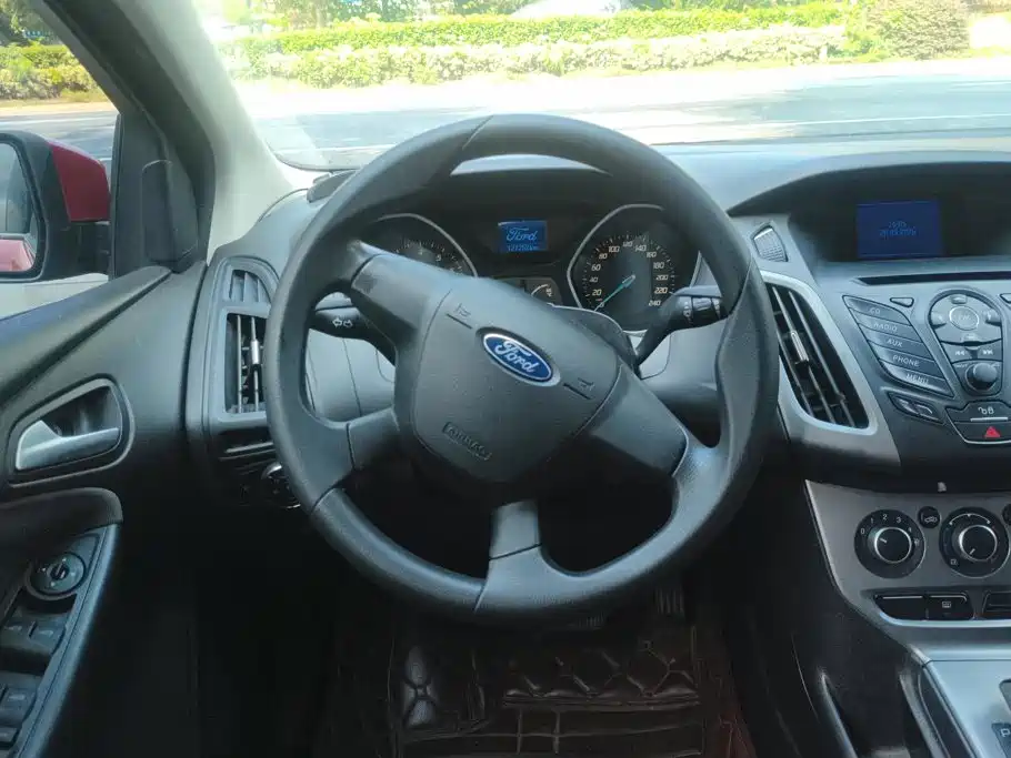 Photo 15 - Ford Focus