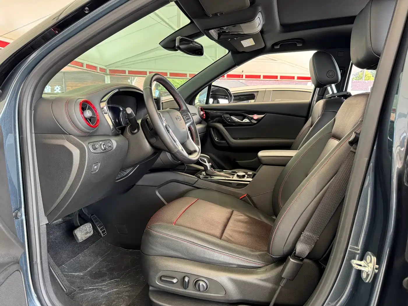 Chevrolet Trailblazer 2022 Mild Hybrid 650T RS Twin-Clutch AWD 7-Seater Flagship Edition фото 3
