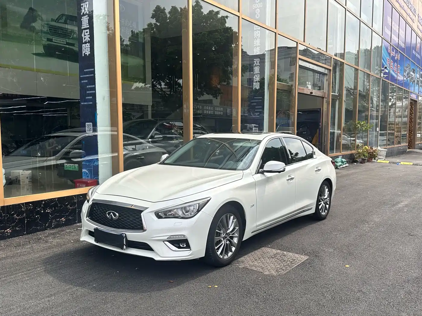 Infiniti Q50L 2019 2018 2.0T Premium Edition (China VI)