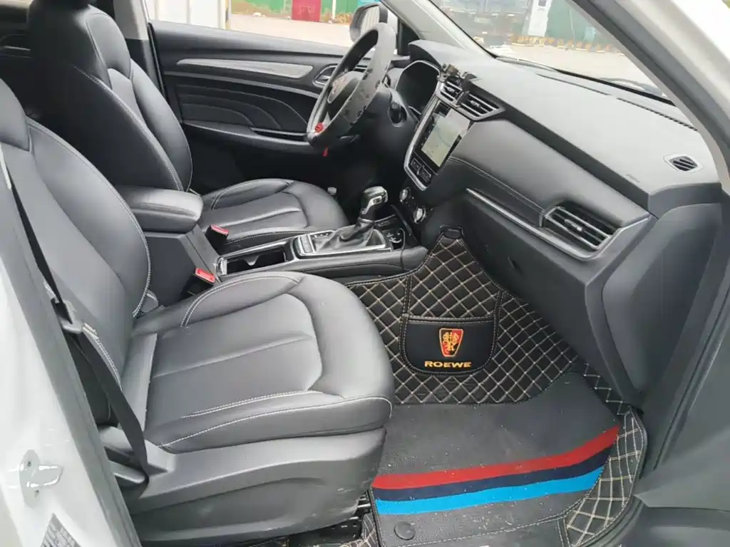 Фото 25 - Roewe RX3
