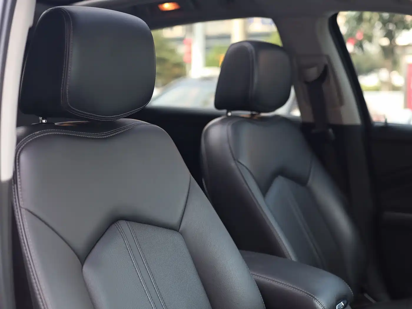 Photo 27 - Cadillac SRX
