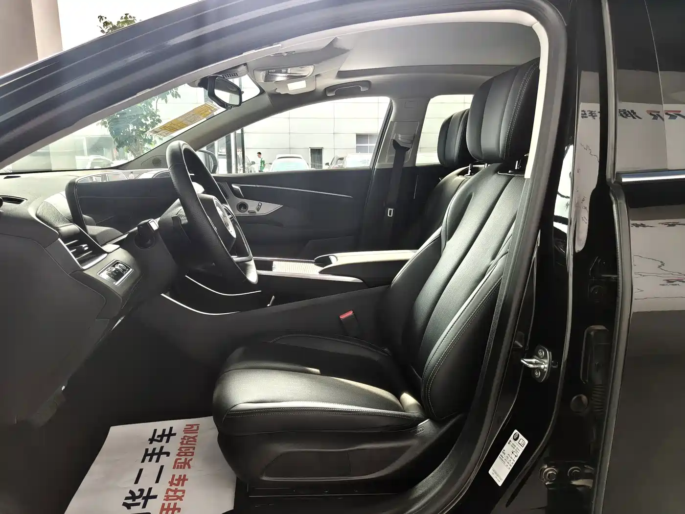 Buick LaCrosse 2026 2025 Model 28T Platinum Edition
