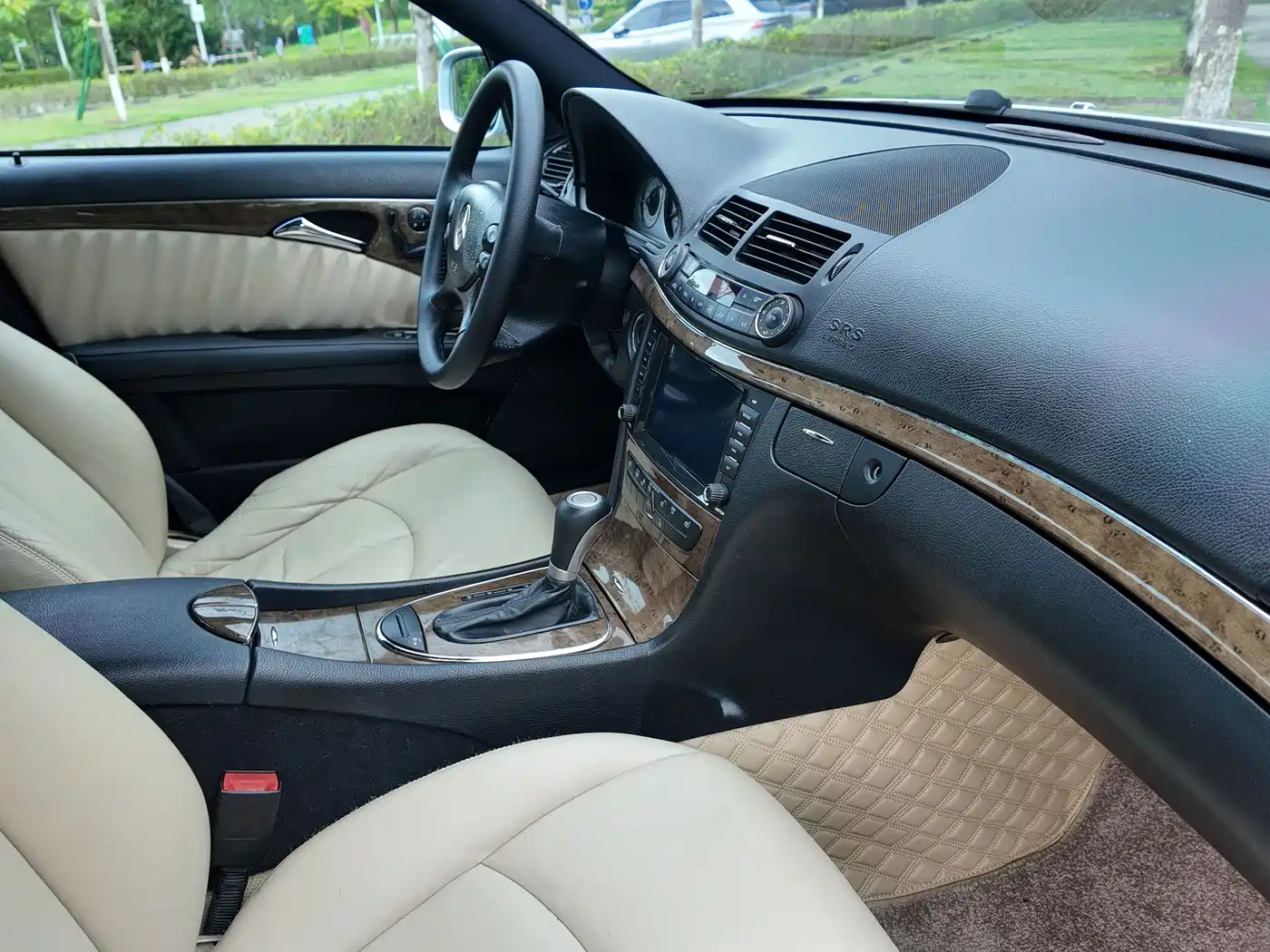Mercedes-Benz E-Class 2008 Model E 280 Personality Sport Edition фото 30