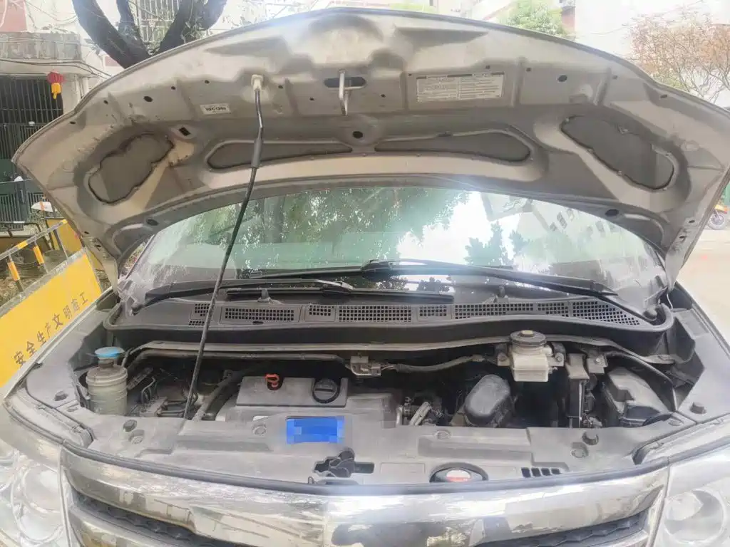 Фото 3 - Honda Elysion