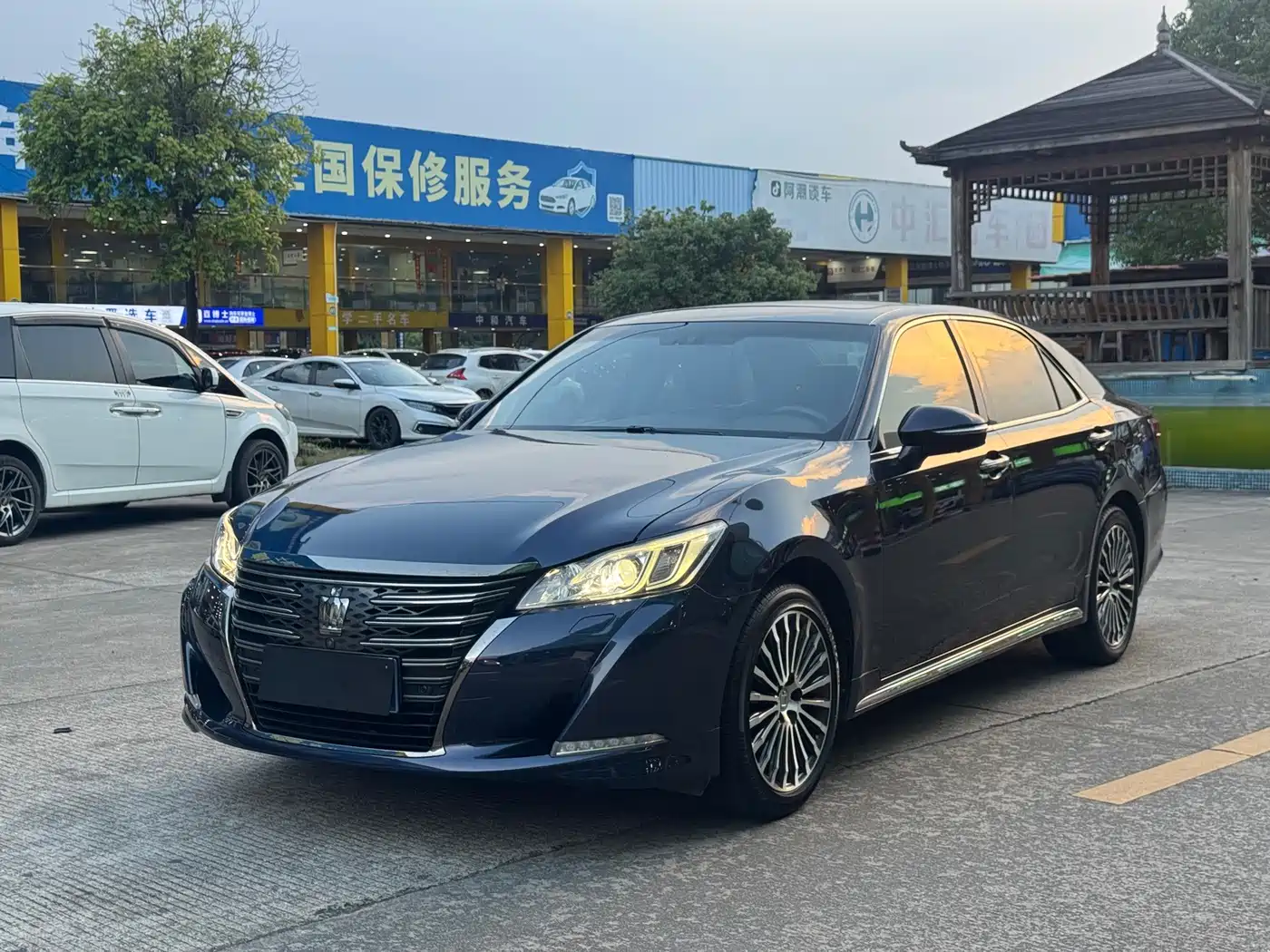 2019 Toyota Crown