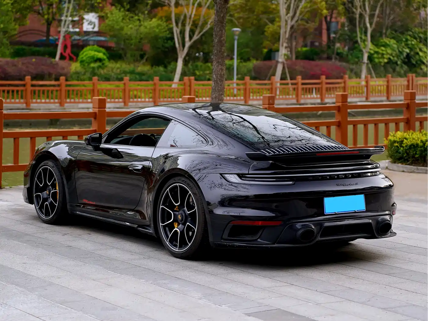 Porsche 911 2023 Turbo S 3.7T фото 6