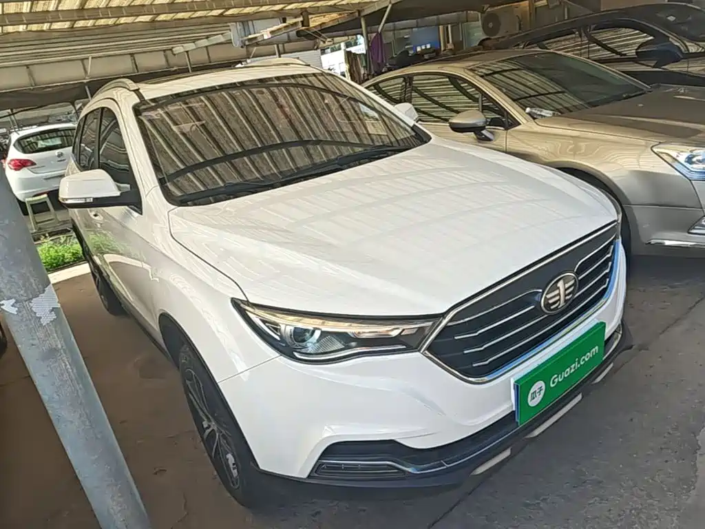 Besturn X40 2017 2017 1.6L Manual Luxury