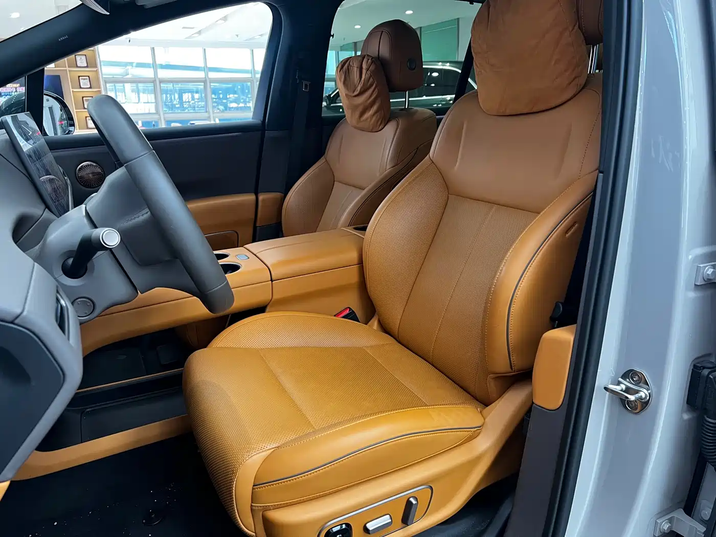 Li Auto Li i8 2025 2025 Standard Edition
