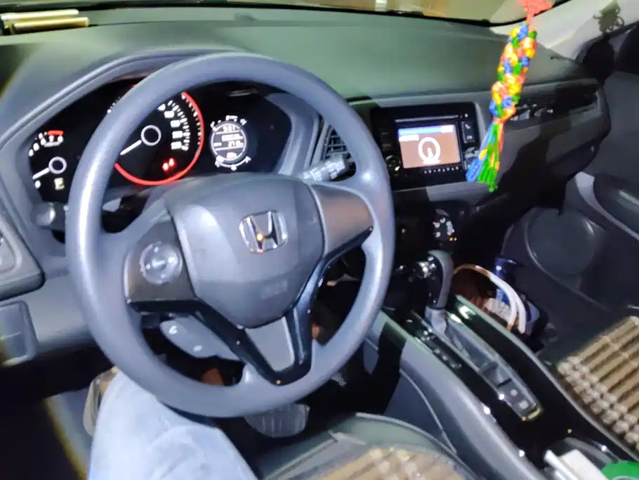 Photo 12 - Honda Vezel