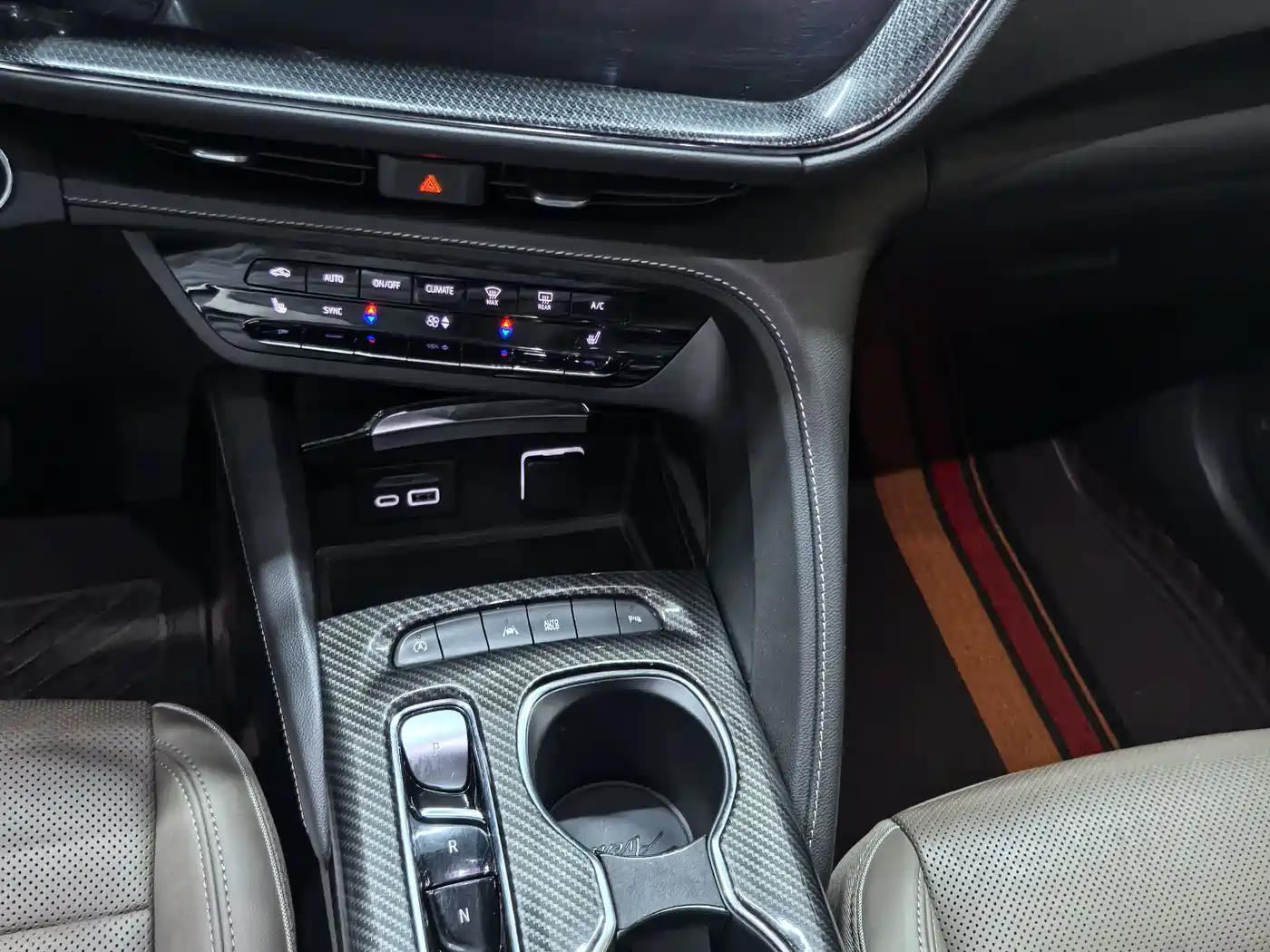 Buick Envision Plus 2021 Envision Plus 652T 5-seater Luxury фото 12
