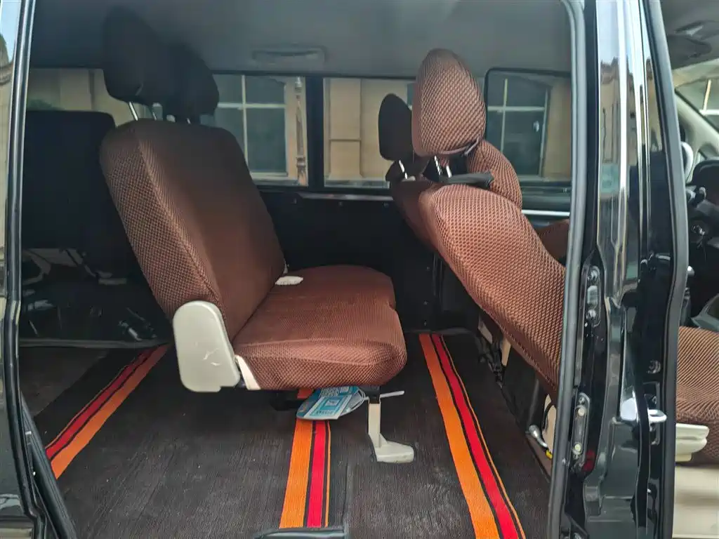Dongfeng Fengxing Lingzhi 2024 2023 M5L 1.6L Luxury 7-Seater