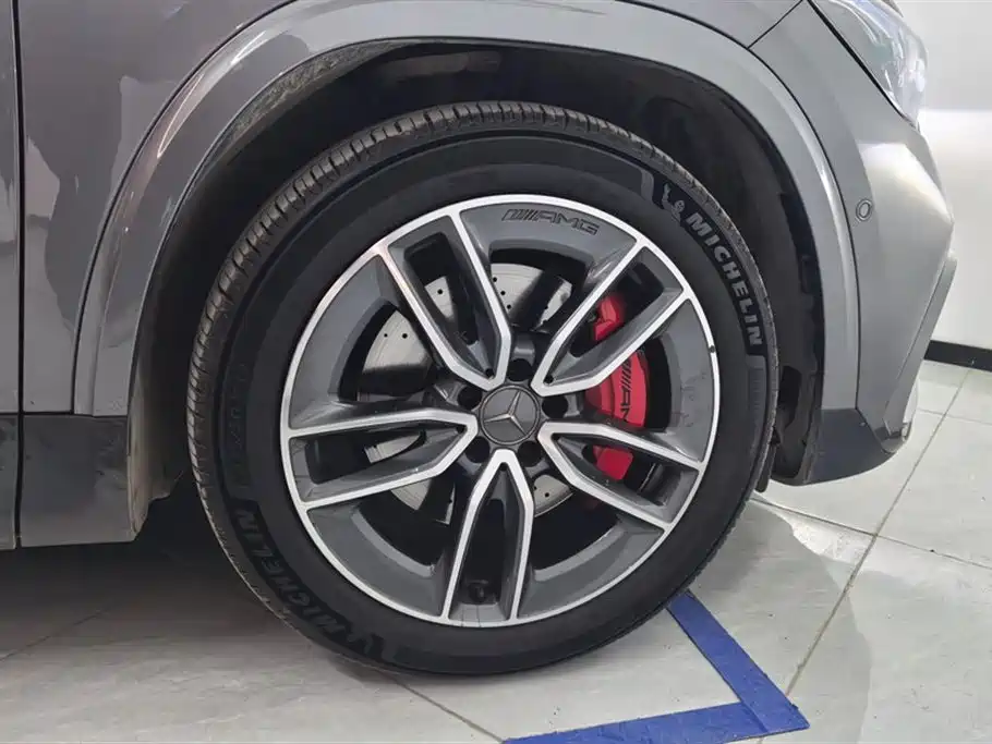 Mercedes-Benz GLA AMG 2024 AMG GLA 35 4MATIC фото 6