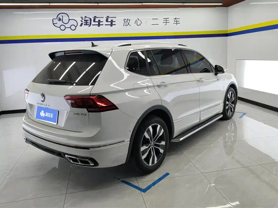 Volkswagen Tiguan L 2024 Outstanding 330TSI Auto 2WD R-Line Dragon Glory Edition фото 3
