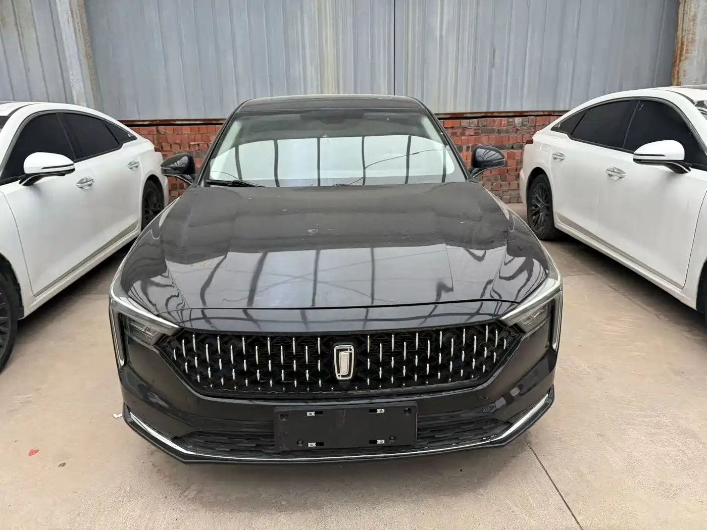 Photo 2 - Besturn B70