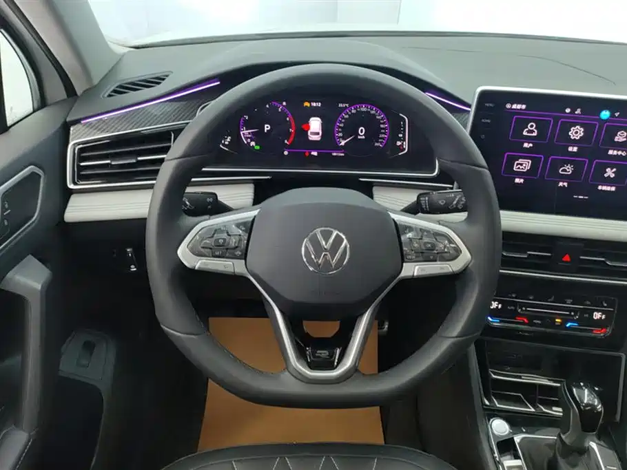 Volkswagen Tiguan L 2024 Outstanding 330TSI Auto 2WD R-Line Dragon Glory Edition фото 15