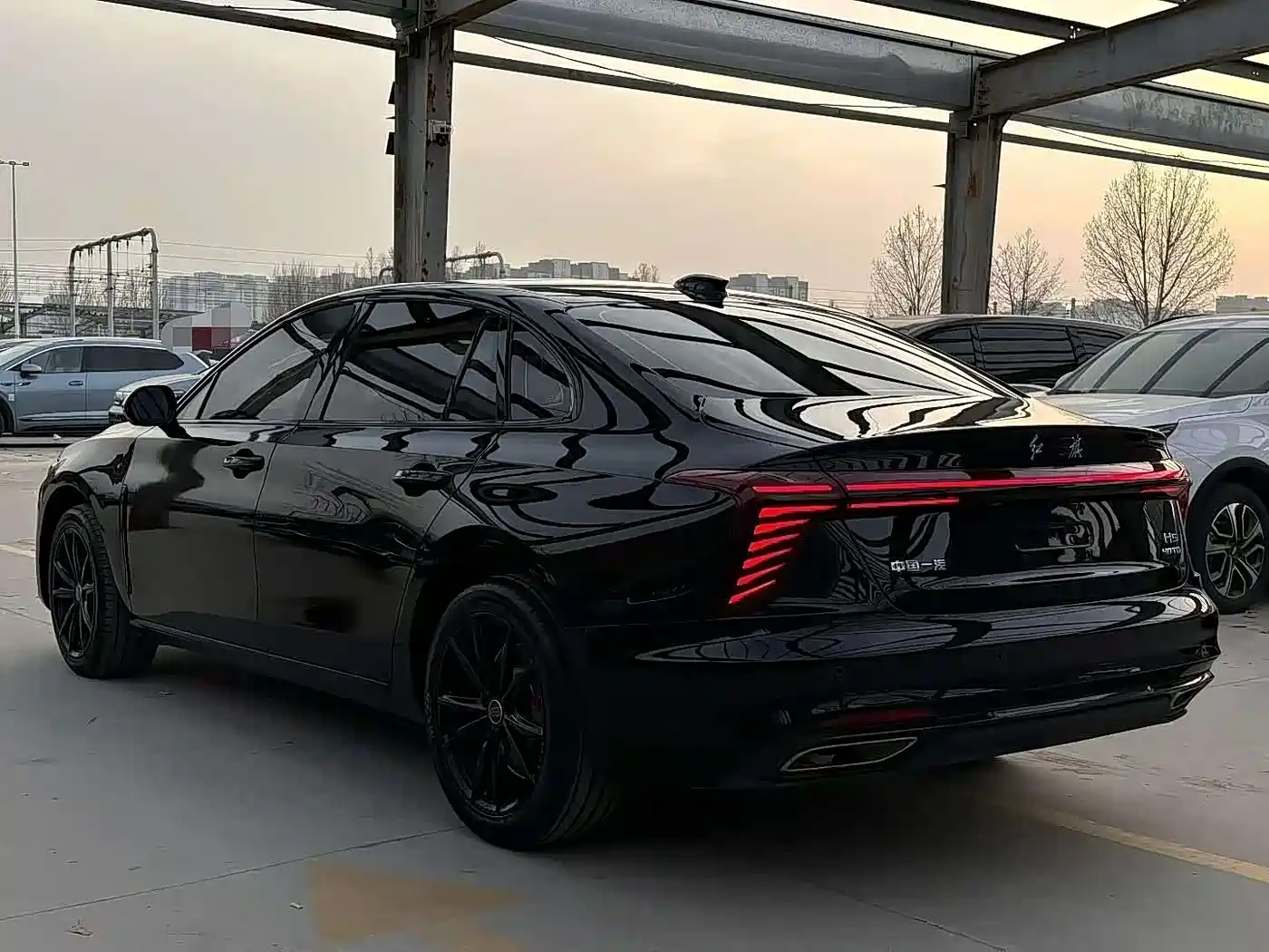 Hongqi H5 2025 2.0T Automatic Mystic Shadow фото 9