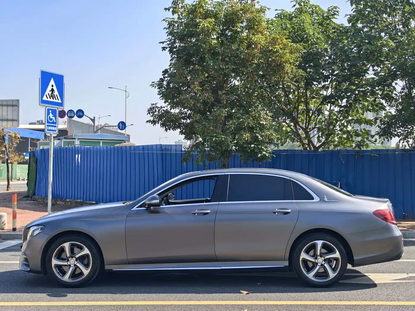 Mercedes-Benz E-Class 2017 E 200 L 4MATIC фото 7