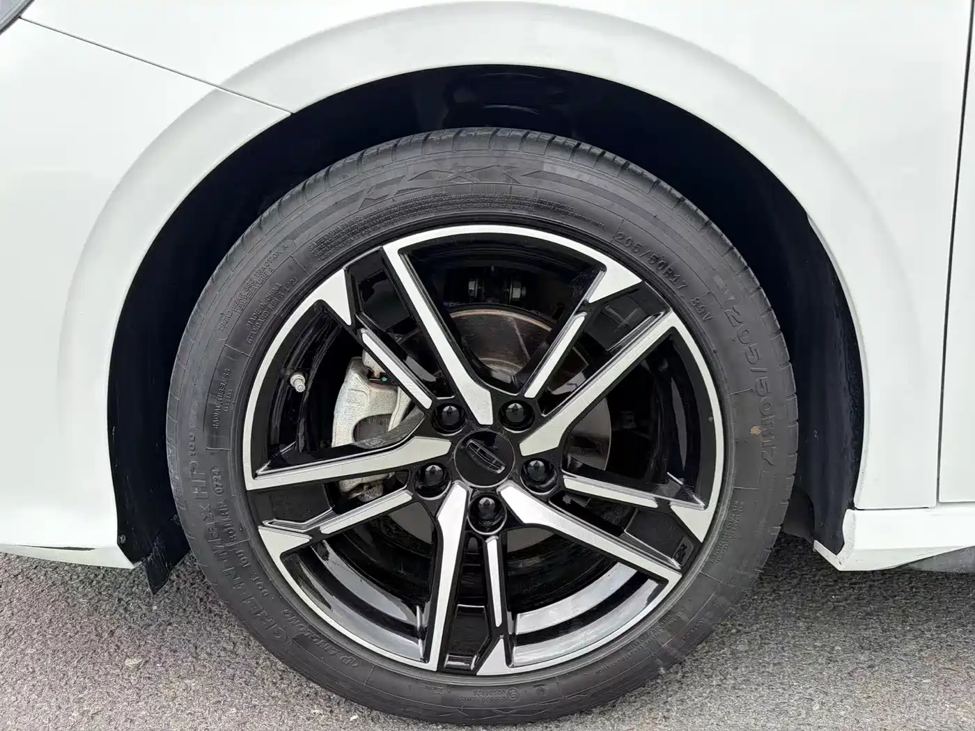 GEELY AUTOMOBILE BINRUI