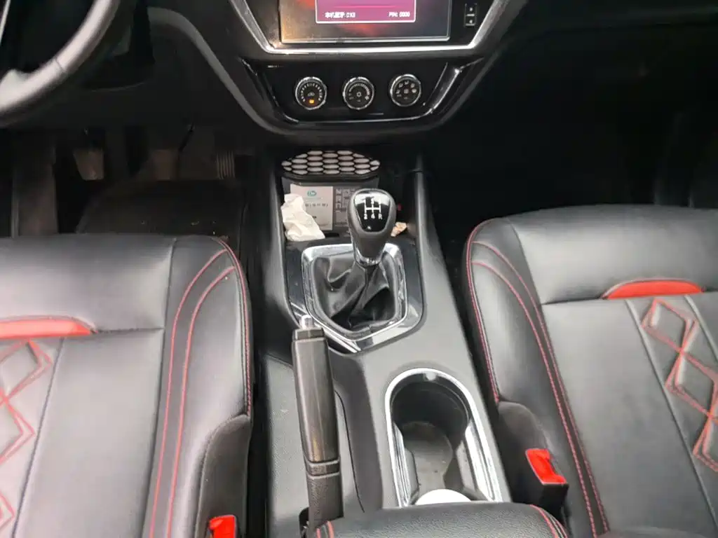 Soueast DX3 2018 2018 1.5L Manual Premium