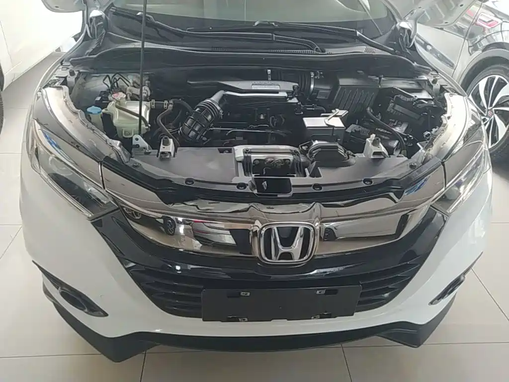 Фото 20 - Honda Vezel