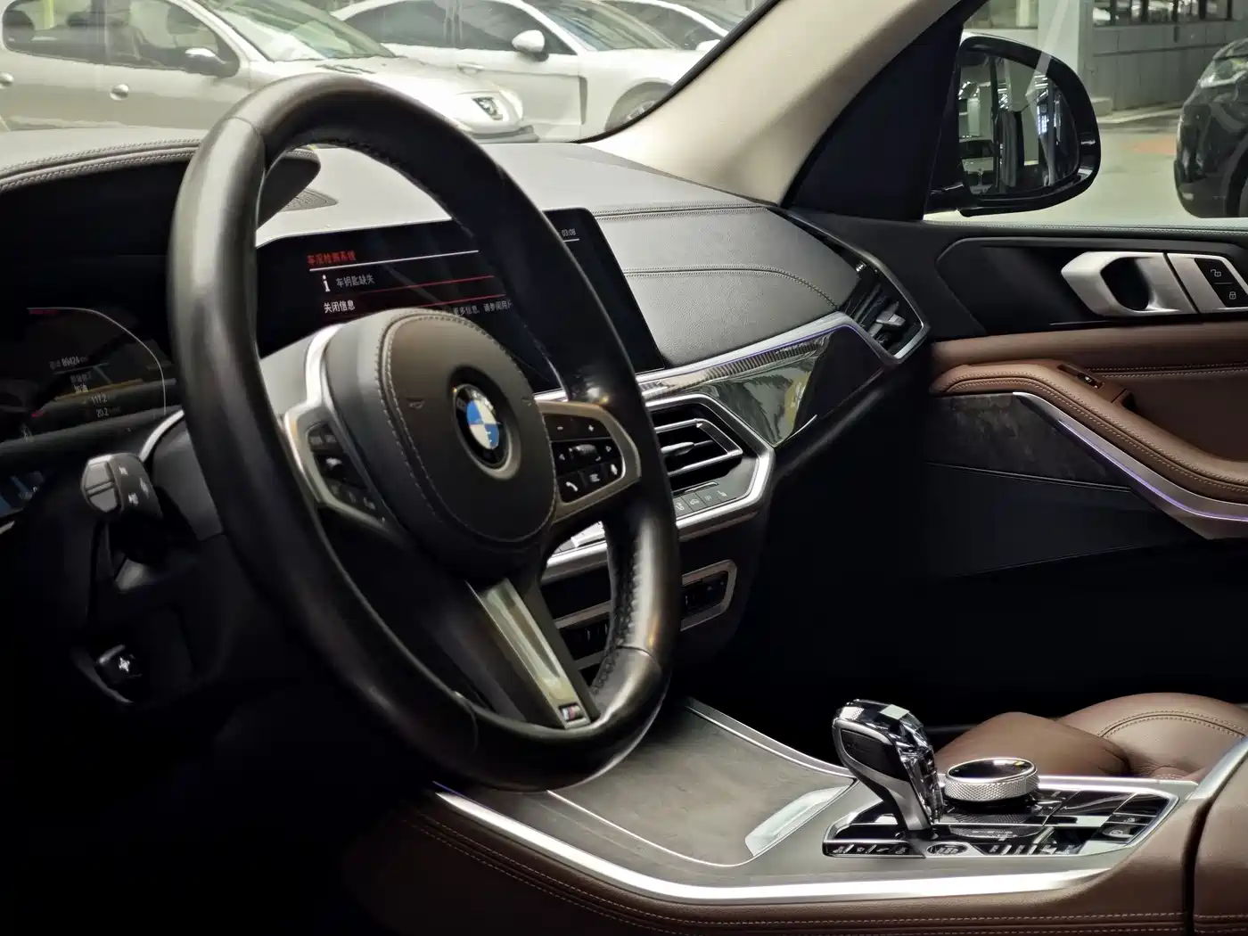BMW X5 (Import) 2020 xDrive40i M Sport Package фото 14