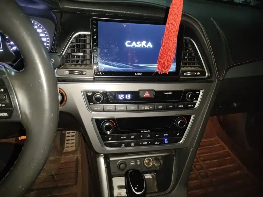 Photo 14 - Hyundai Sonata