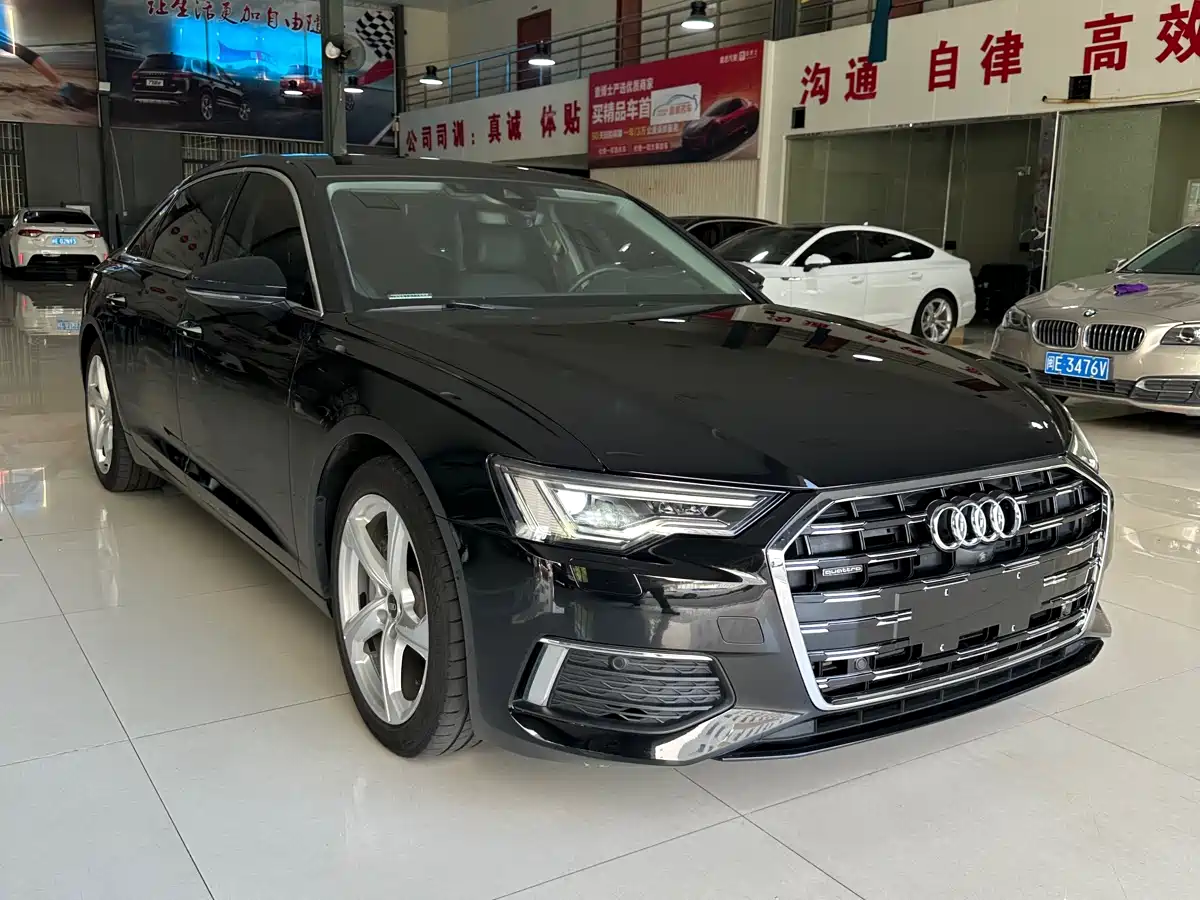 Audi A6L 2022 45 TFSI quattro Premium Elegance фото 3