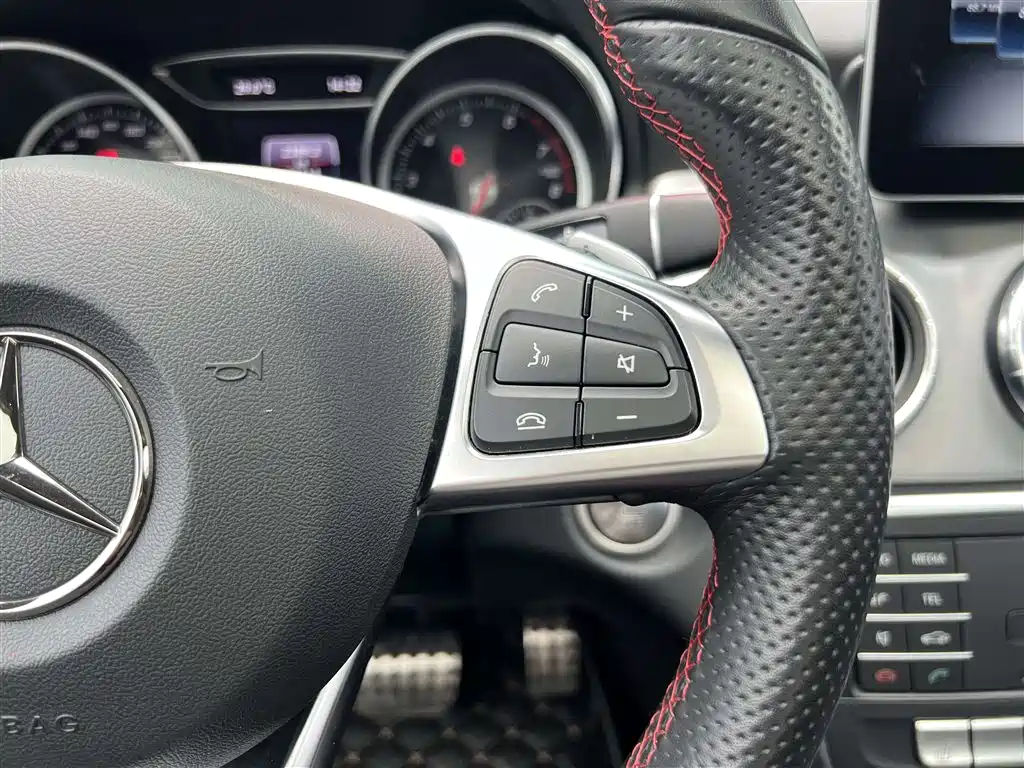 Mercedes-Benz CLA (Import) 2018 CLA 220 4MATIC фото 36