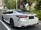 Photo 9 - Toyota Camry