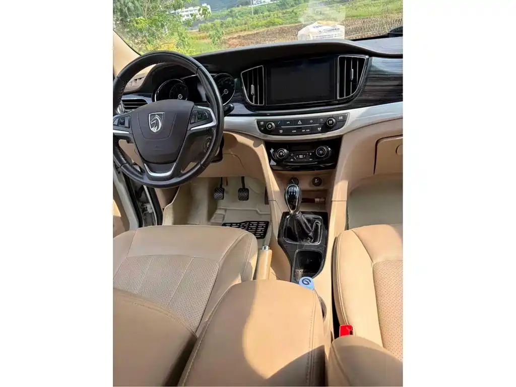 Фото 6 - Baojun 730