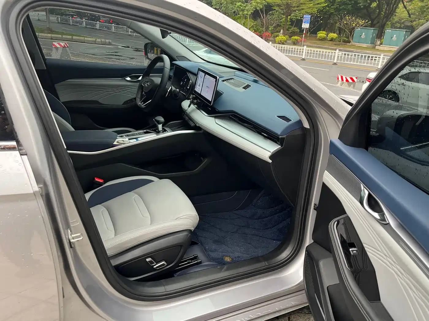 GEELY AUTOMOBILE XINGRUI