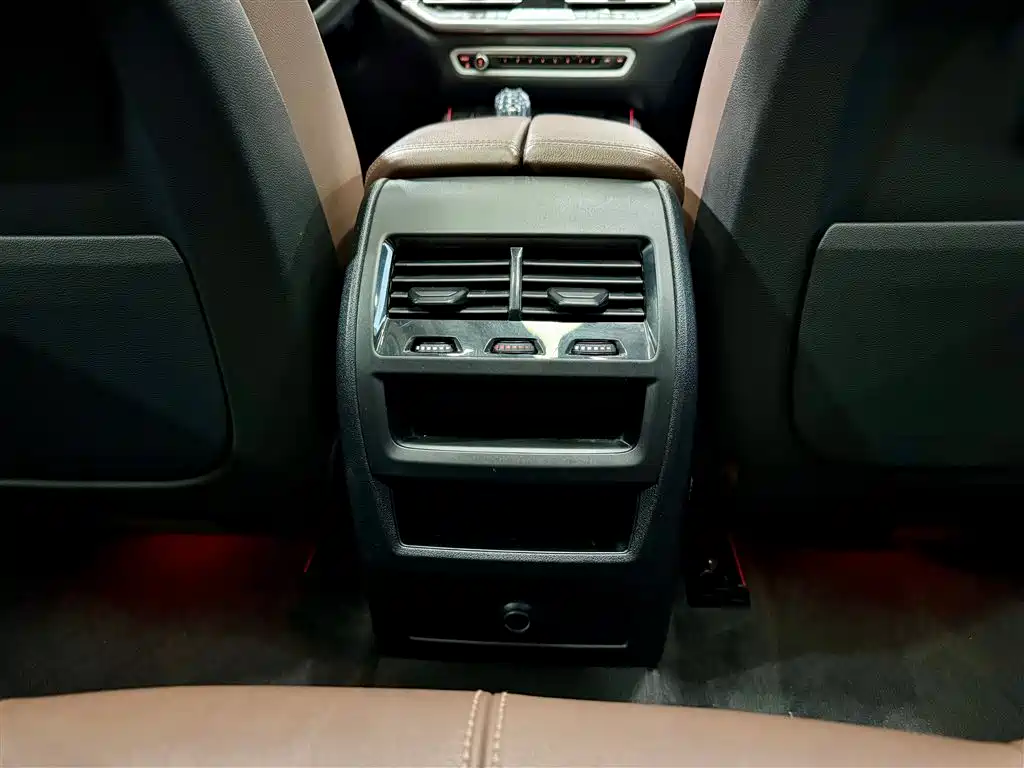 BMW X5 (Import) 2021 xDrive30i M Sport Package фото 29