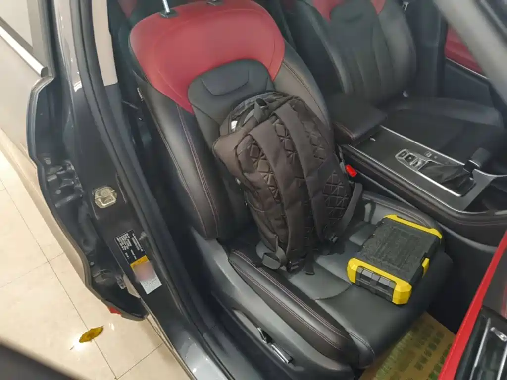Photo 25 - Changan CS75