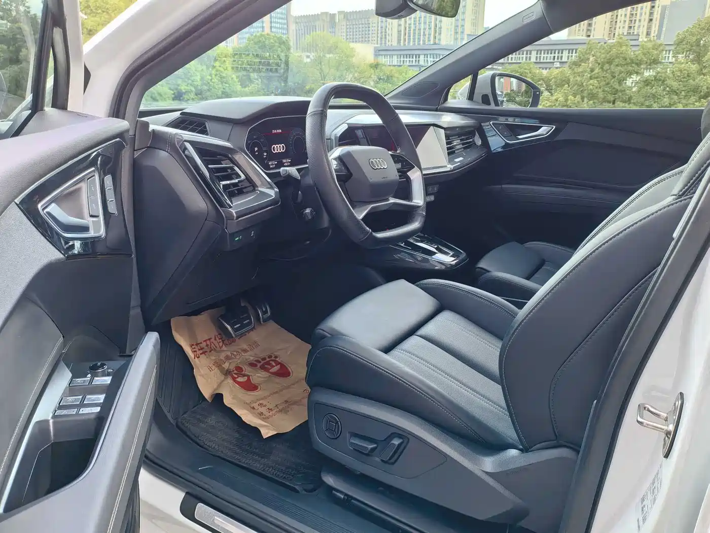 Audi Q4 e-tron 2024 2023 40 e-tron Innovation Edition